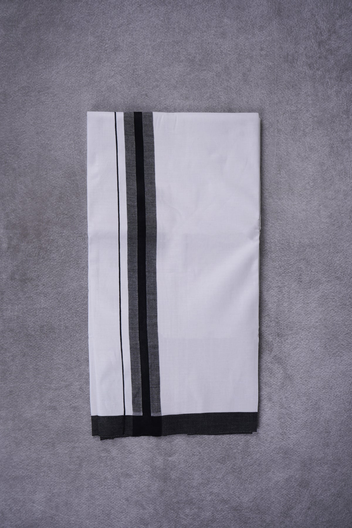 KERALOOM FINISH COTTON 326 W/D DHOTI 3.80 MTR - Black