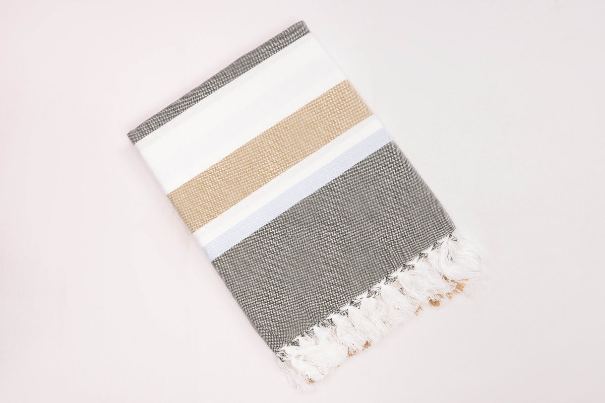 CLASSY LOOK COTTON COLOUR BATH TOWEL 32 X 64 - CBT-15 ASSORTED COLOURS