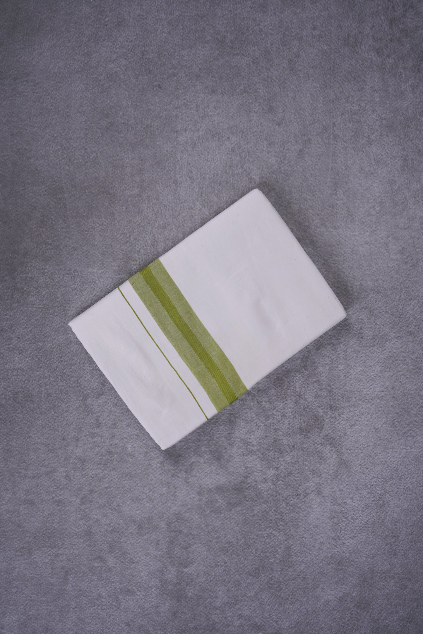 KERALOOM FINISH COTTON 326 W/D DHOTI 3.80 MTR - Green