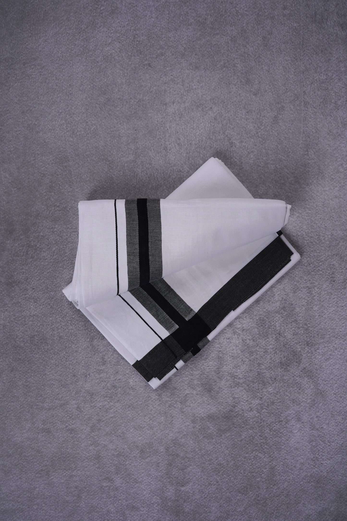 KERALOOM FINISH COTTON 326 W/D DHOTI 3.80 MTR - Black