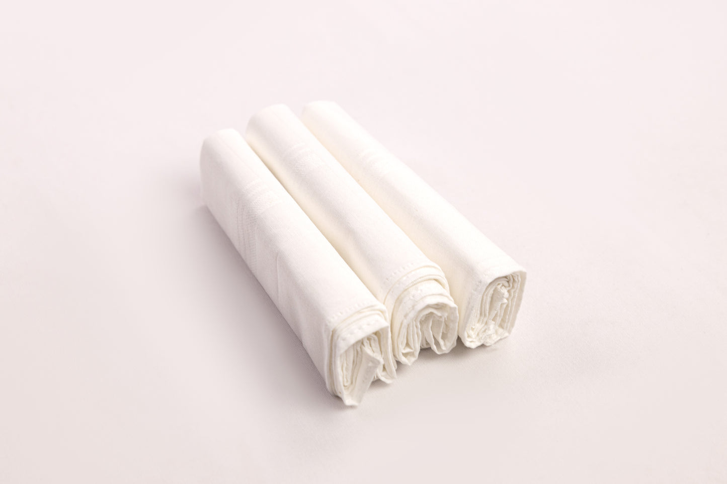 WHITE KERCHIEF 3 PCS 18X18 - KF-118