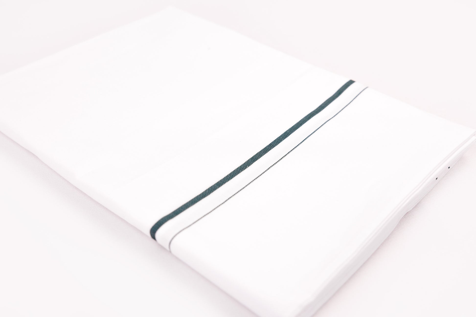 WHITE SINGLE DHOTHIE SMALL COTTON GREEN BORDER FOR MEN 