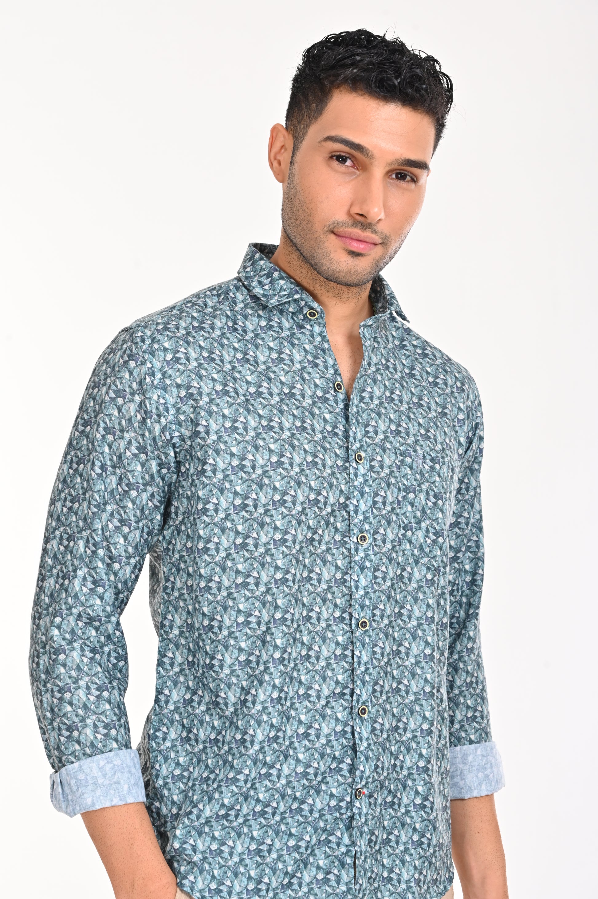 TRENDY NEWSMAKER SLIMFIT SHIRT FULL SLEEVE SHIRT