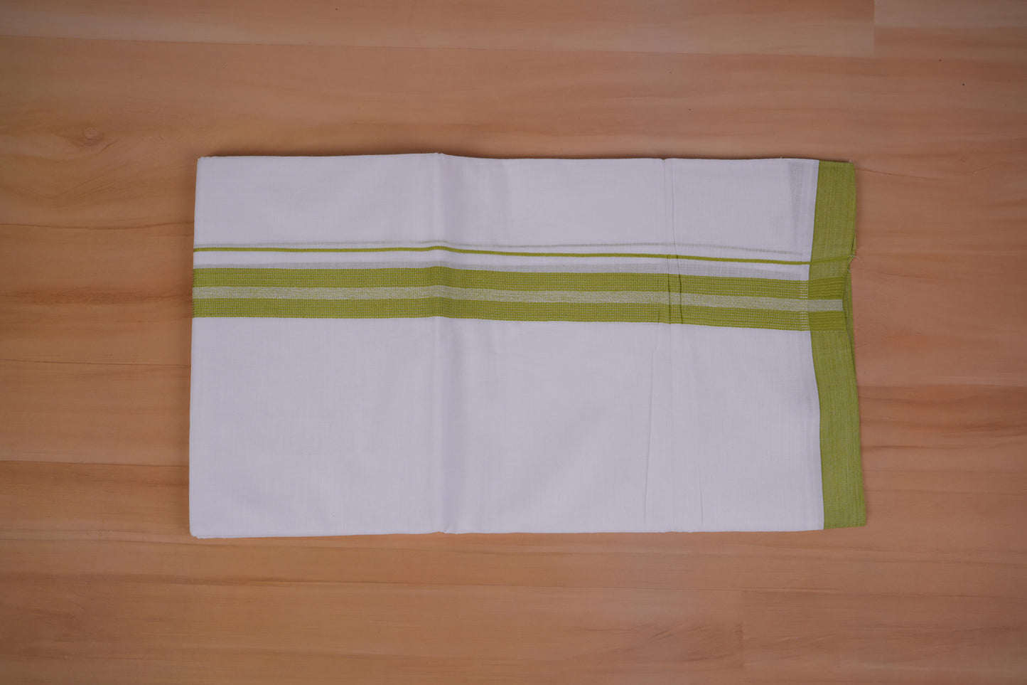 FEATHER FINISH COTTON 4011 W/D DHOTHIE 3.80 MTR-GREEN